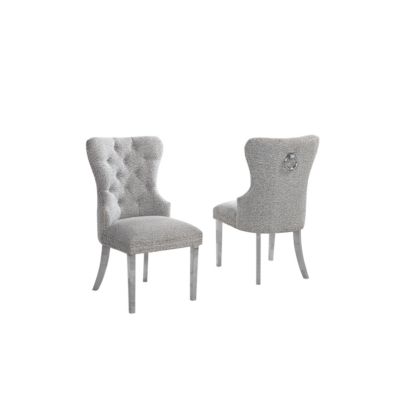 Chaises d'appoint capitonnées à boutons capitonnés avec garniture cloutée, Argent argent, Gris riche