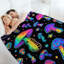 1pc couverture de flanelle à motif de champignon psychédélique doux et confortable coloré et fantaisiste Trippy pour canapé / lit / voyage 30 * 40-120924799