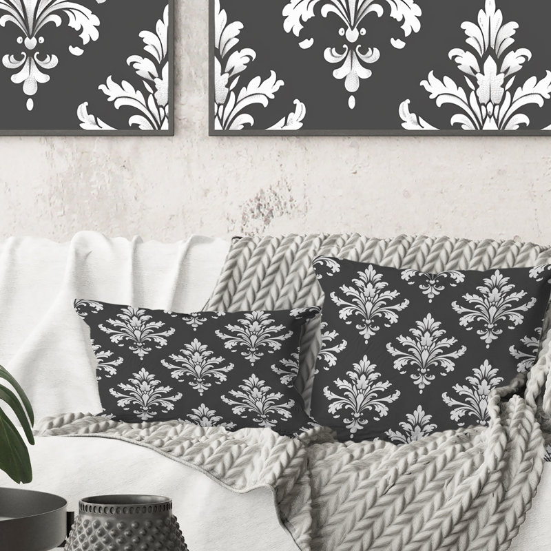 Coussin décoratif gris à motif damassé gris IV, H 16 po x l 16 po