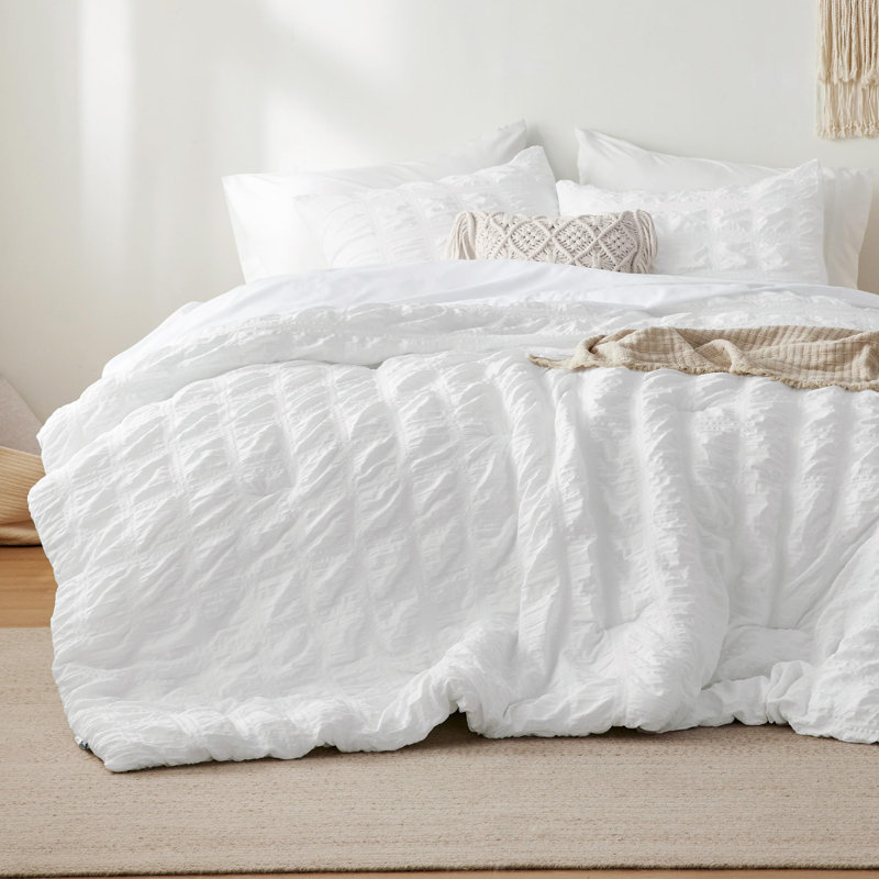 Bedsure Seersucker Bed In A Bag, King Comforter + 6 Additional Pieces