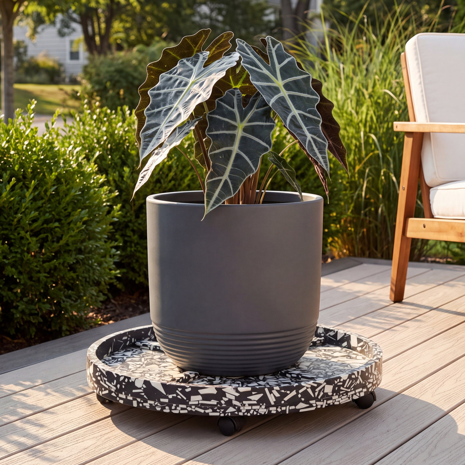 Yakima Pedestal Plant Stand, 3" H x 11" W x 11" D