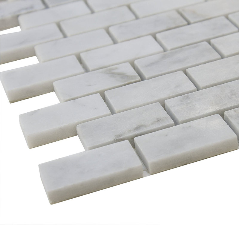 Carreau de mosaïque pour mur et plancher en marbre brique Carrara 1 po x 2 po Carrara