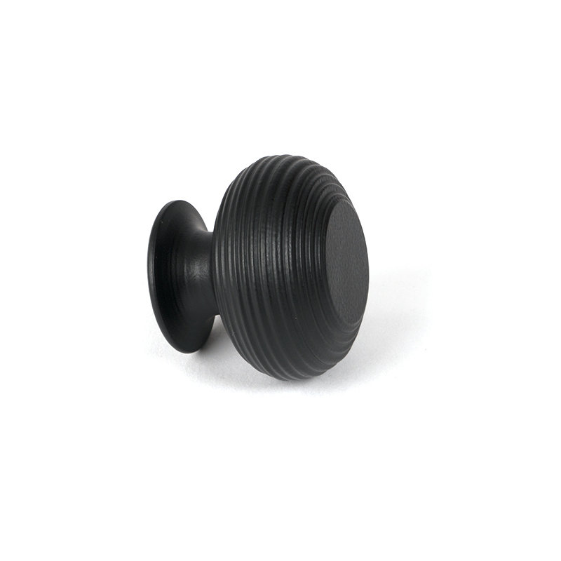 Beehive Cabinet Knob, Matt Black, 1.57" Knob Diameter