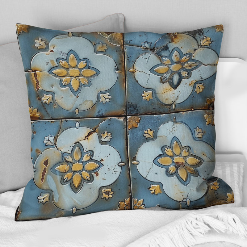 Carreaux floraux bleus et dorés, charme I - coussin floral, H 18 po x l 18 po, Carrée
