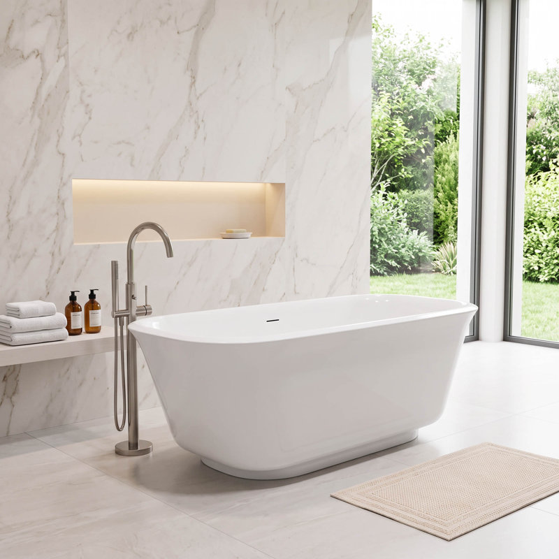 Baignoire de trempage autoportante moderne en acrylique de 67 pouces à plusieurs couches, finition blanche ultrabrillante avec excellente rétention de la chaleur, surface anti-jaunissement et facile à nettoyer pour une salle de bain spa luxueuse