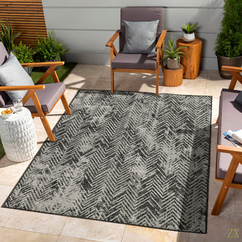 Sunshine 2 Ft. 7 In. X 7 Ft. 3 In. Indoor/Outdoor Area Rug, Black, Runner 2'7" x 7'3"