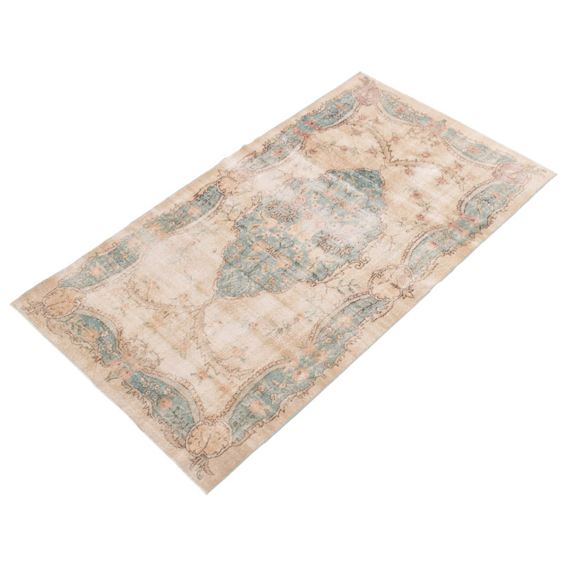 Tapis crème foncé Danuel 4 pi 7 po x 8 pi 6 po