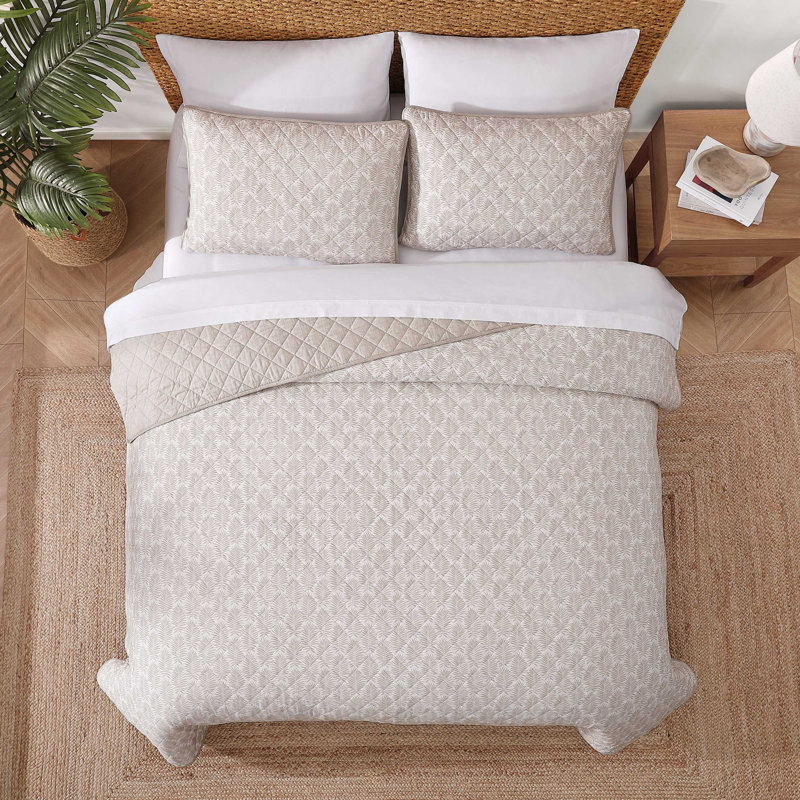Fronds Quilt, King Quilt + 2 King Shams, Beige