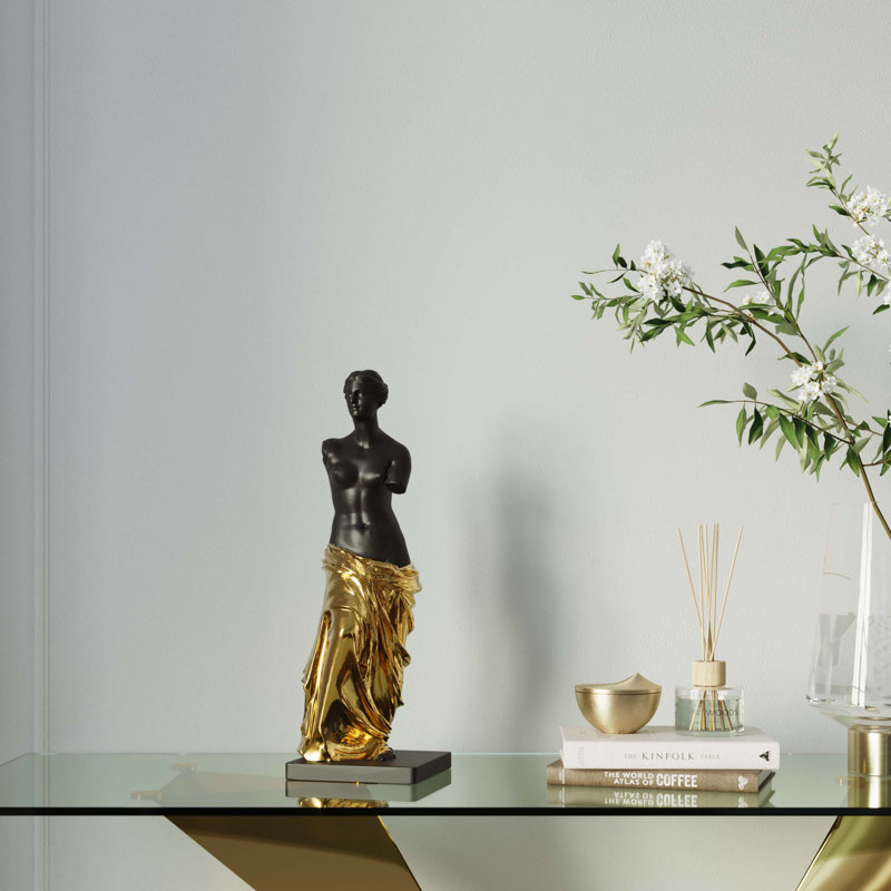Classic Beauty figurine