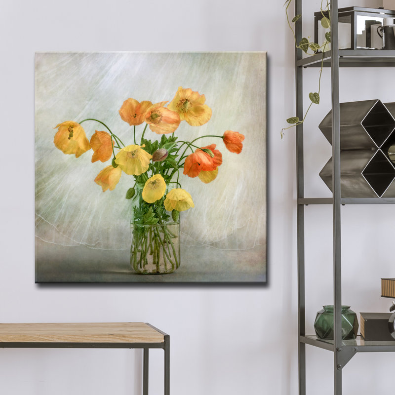 «In the Window», impression sur toile, H 12 po x l 12 po x P 1,5 po