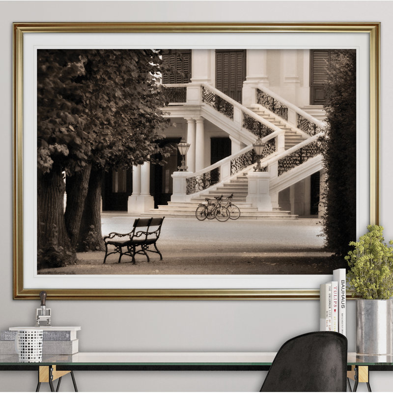 « castle schonbrunn »-cadre photo acrylique imprimé sur papier, H 28 po x l 38 po x P 1,5 po, Or