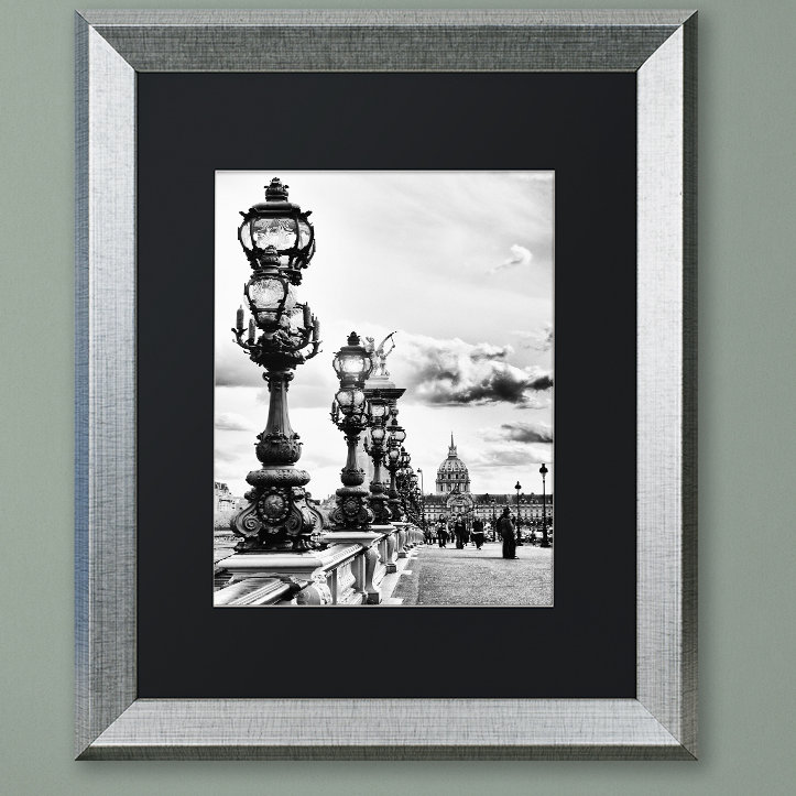 « dreaming of paris », reproduction de photo sur toile encadrée, H 23,5 po x l 19,5 po x P 1,25 po, Noir