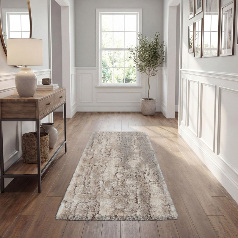 Ilgar Ivory Area Rug, Runner 2'2" x 6'