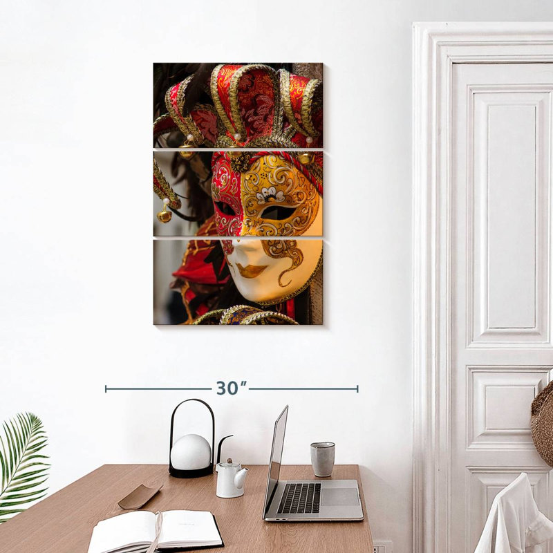 Masque Lelend Carnaval de Venise, H 32 po x l 20 po