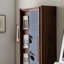 Vitrines en bois massif brun noisette