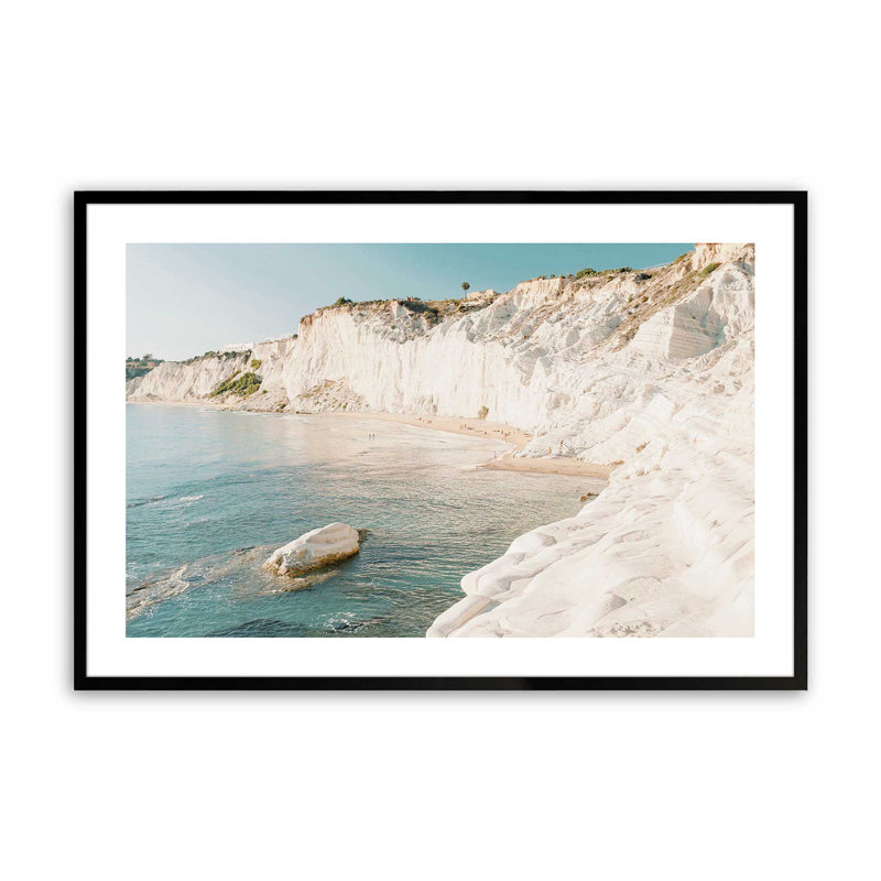 Imprimé Cliffside Dreams, Cadre noir satiné, H 12 po x l 15 po x P 1,25 po