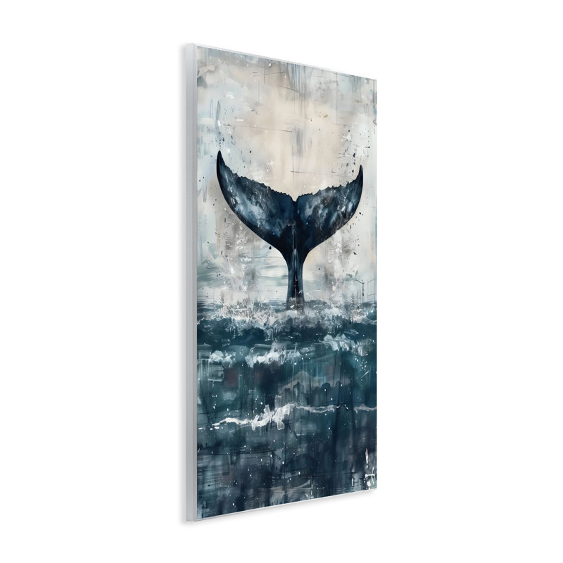 Plaque murale centrée avec queue de baleine patinée, design par LSR Design Studio, H 15 po x l 10 po