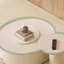 Table basse simple de style crème