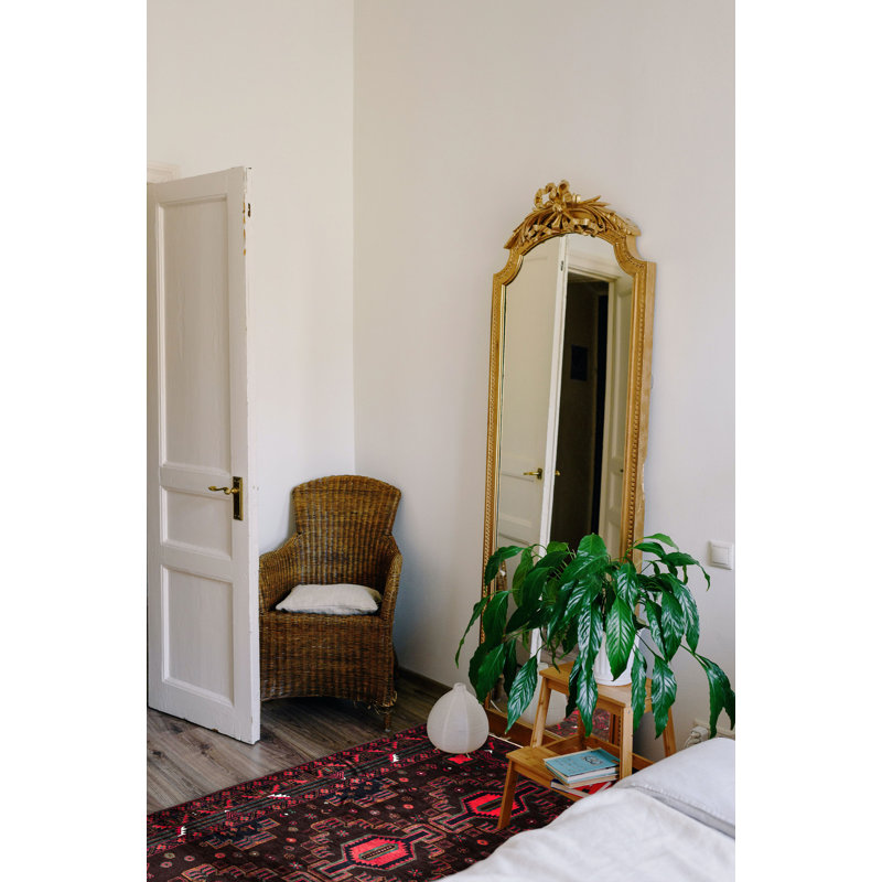 Tapis brun foncé Teimani 3 pi 9 po x 6 pi 4 po