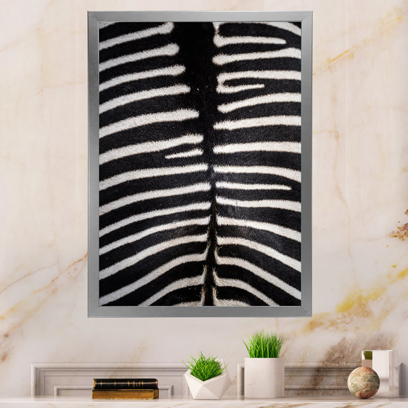 Peau de zèbre - reproduction de cadre photo sur toile, H 32 po x l 16 po x P 1 po, Toile avec cadre photo argenté