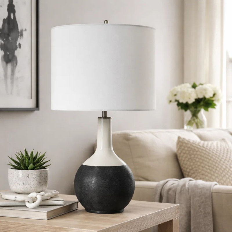 Lampe de table, abat-jour en lin blanc, accent de céramique noire et blanche de 23 pouces