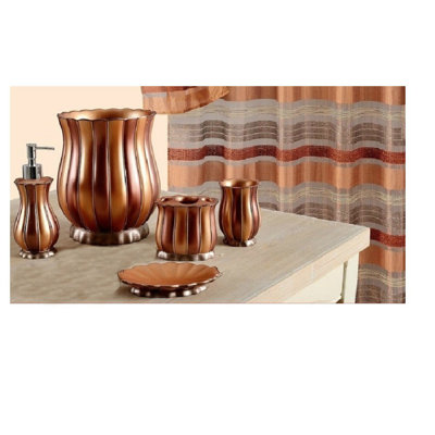 Huot Bathroom Accessory Set
