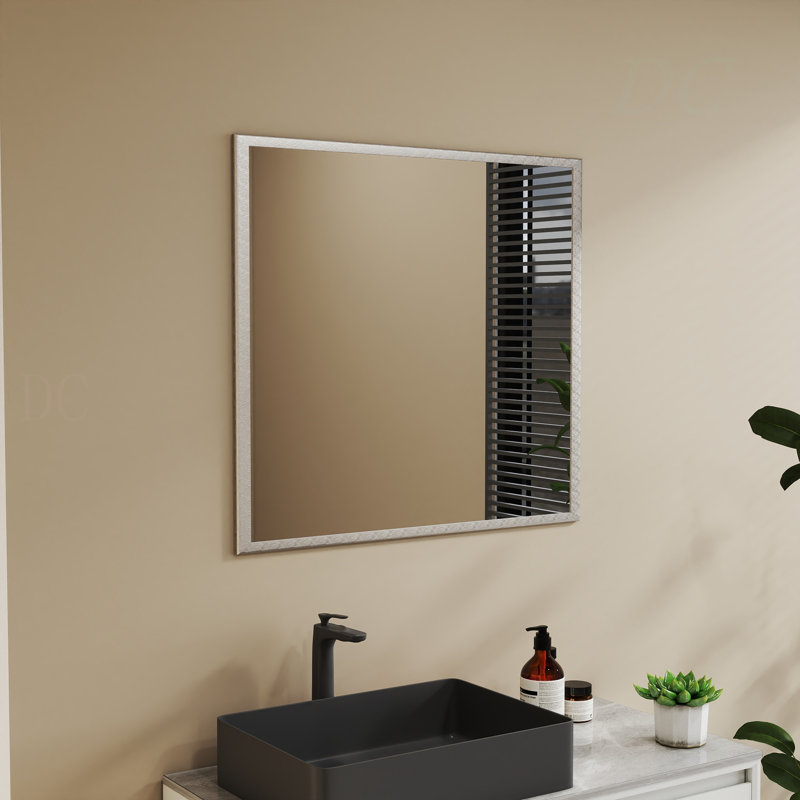 Transformez votre salle de bain avec ce superbe miroir en aluminium argenté de 32 pouces!, 31,52 po x 29,52 po, Blanc