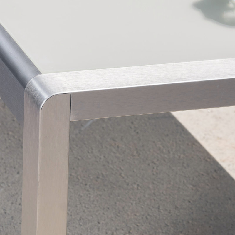 Chaise de patio Elwyn avec coussins Sunbrella