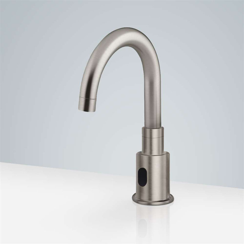 Robinet sans contact commercial, élégant, durable et hygiénique pour les espaces commerciaux à circulation élevée