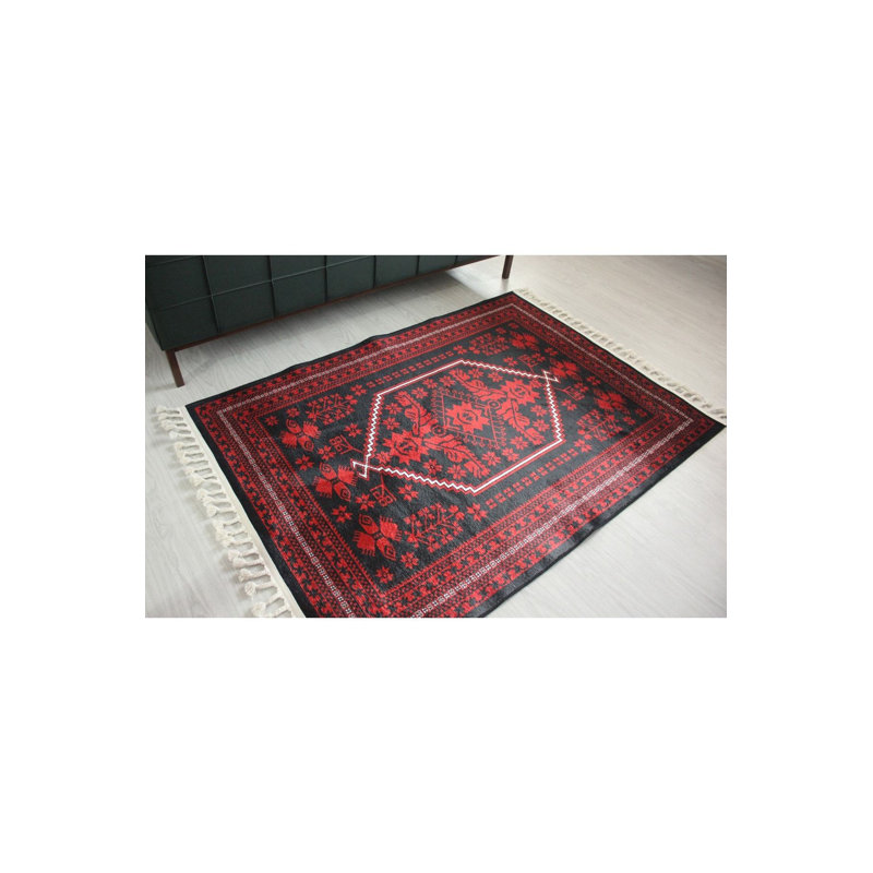 Tapis noir Pasha, Sous-tapis rectangulaire 4 pi 11 po x 7 pi 7 po in