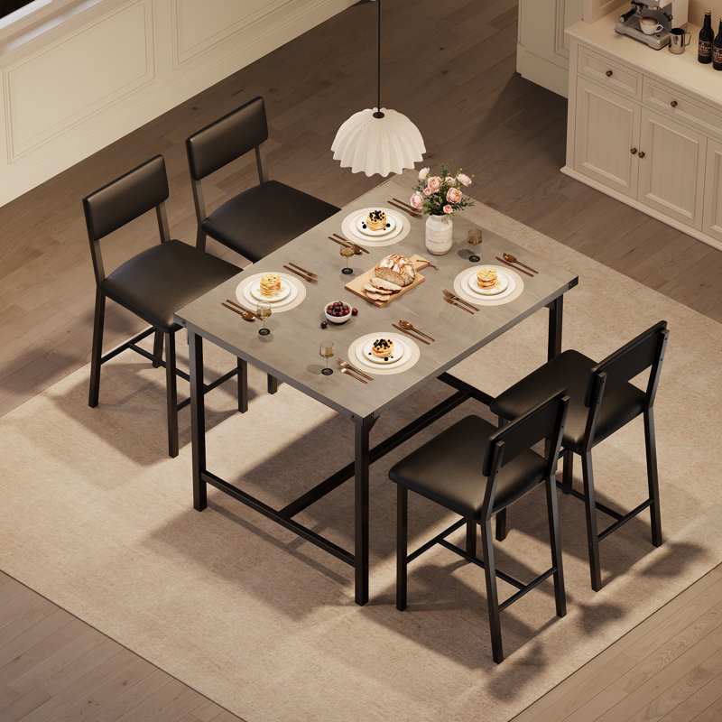 Ensemble de table de salle à manger 5 pièces à hauteur de comptoir pour 4 personnes, table de pub avec 4 tabourets de bar rembourrés, table de cuisine industrielle avec chaises, mobilier de salle à manger peu encombrant