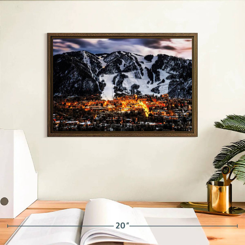 Aspen la nuit, 13 po x 9 po, Cadre flottant en noyer