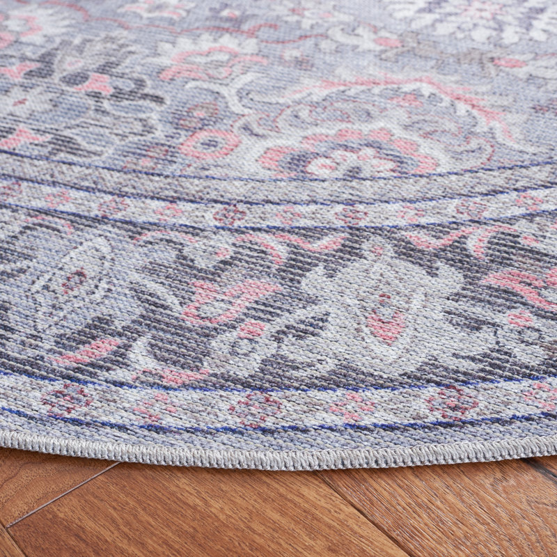 Serapi Performance Machine Washable Oriental Rug, Round 6'7"