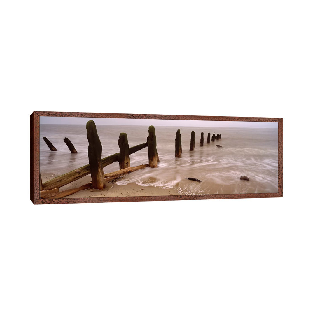 Posts On The Beach, Spurn, Yorkshire, England, Vereinigtes Königreich