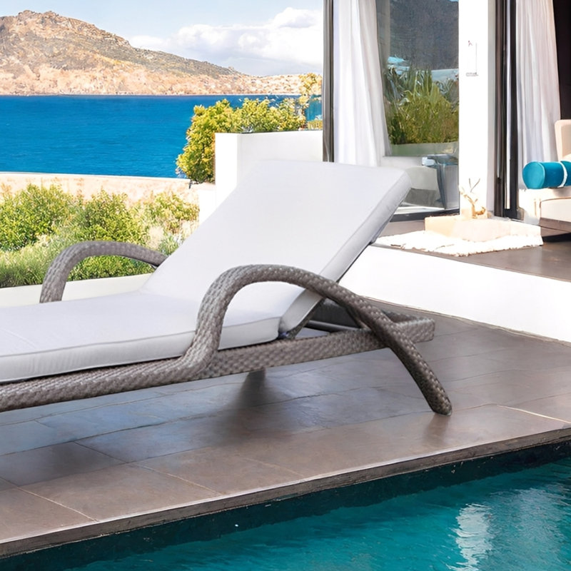 Swimming pool outdoor leisure lounge chair