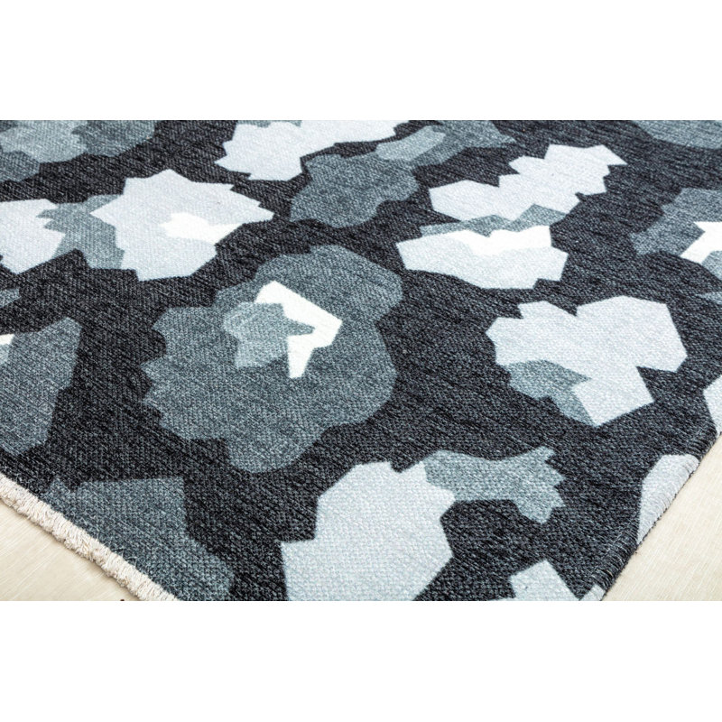 Maisie Primrose Path Gray Floral 5' x 7' Synthetic Area Rug