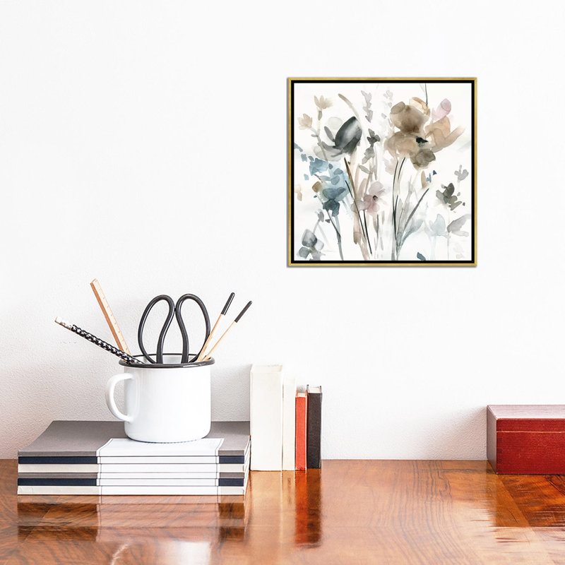 Allure délicate fleuris ii, H 12 po x l 12 po x P 1,5 po, Toile avec cadre doré, Pas de tapis