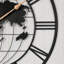 Grande horloge murale en métal
