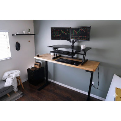 Convertisseur de bureau debout à hauteur réglable noir 45 po avec support pour écran double et plateforme pour écran triple Rocelco