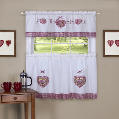 Tejeda Plaid Tailored Kitchen Curtain