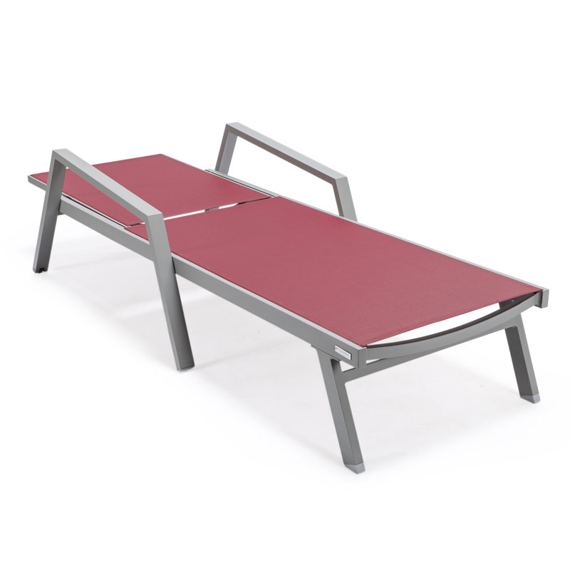Chaise longue d'extérieur en métal avec table, Bourgogne