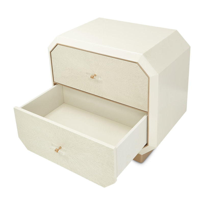 La Rachelle Queen 4-piece Bedroom Set, California King
