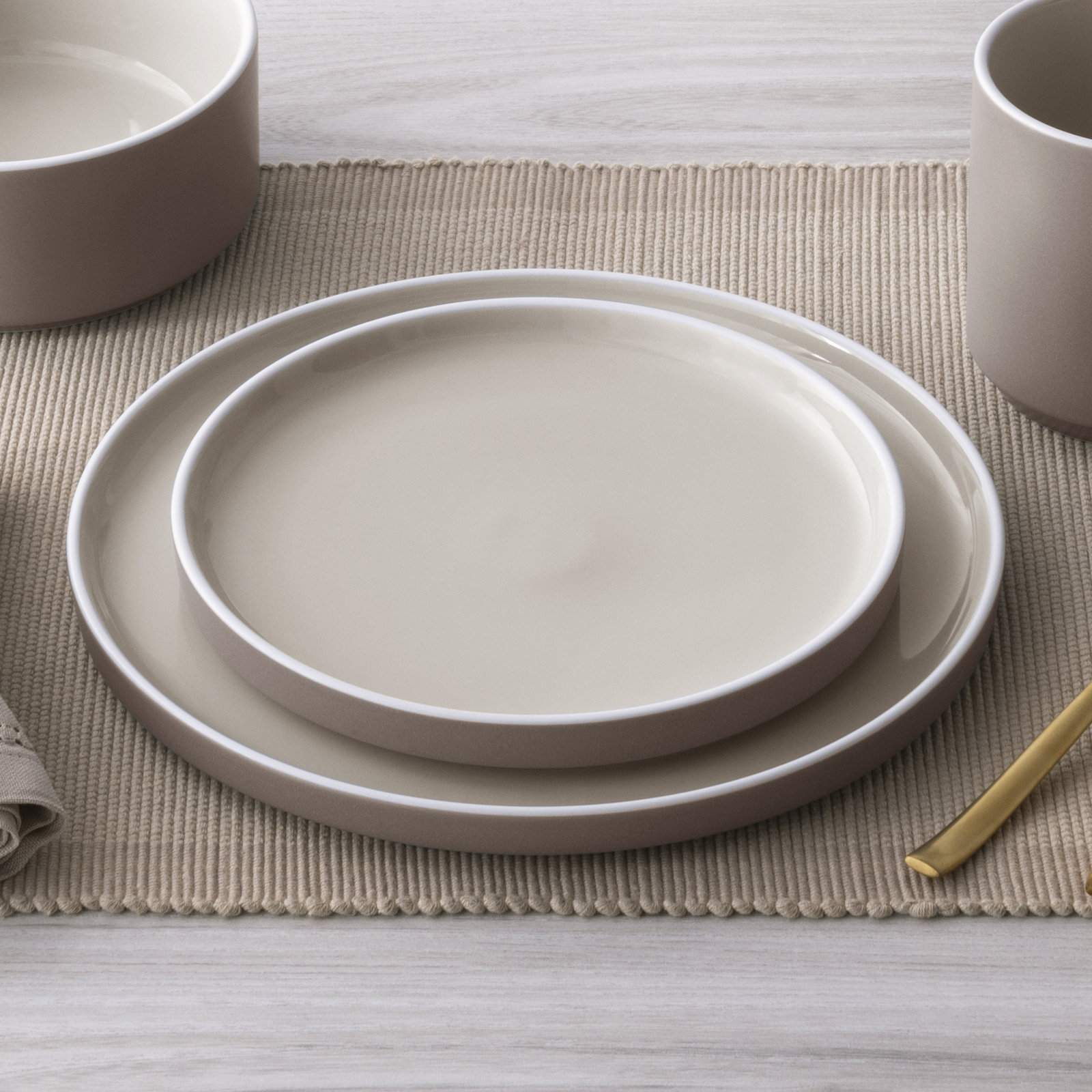 ColorTrio Porcelain Dinnerware Set - Service for 1, Clay