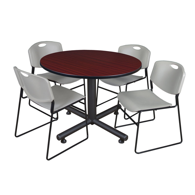 Nicklo break room table, 4 Zeng stackable chairs, Acajou, Gris