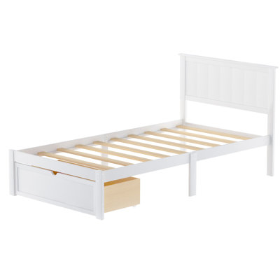 Bybel Daybed