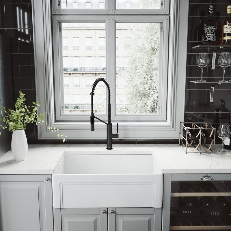 Livingston 24" H 1-handle DockLock™ Pull-Down 2-Function Sprayer Kitchen Faucet, Matte Black