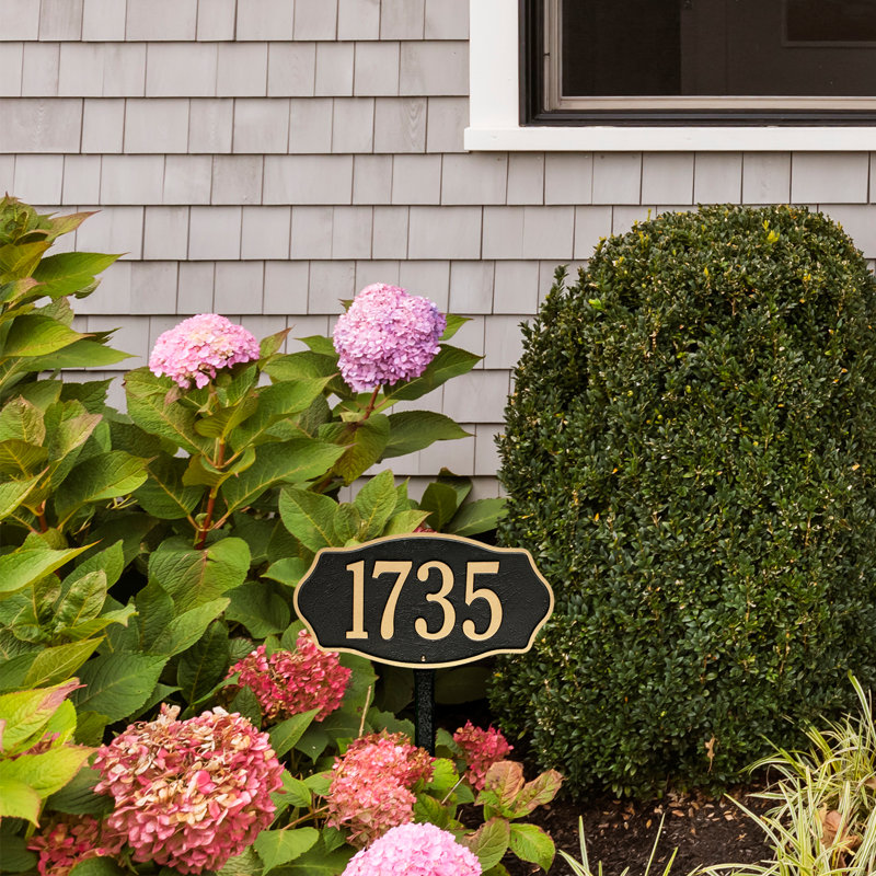 Hampshire 1-Line Lawn Address Sign, Black/Gold, Yes