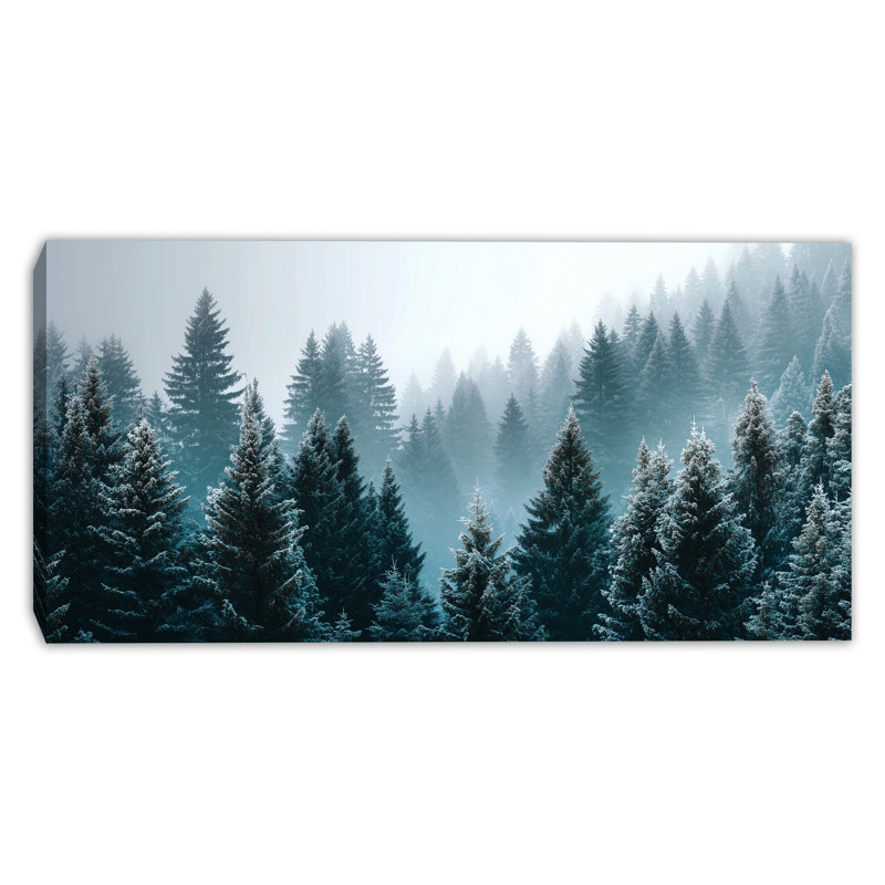 Art mural sur toile Misty Evergreen Hills, 20 po x 40 po