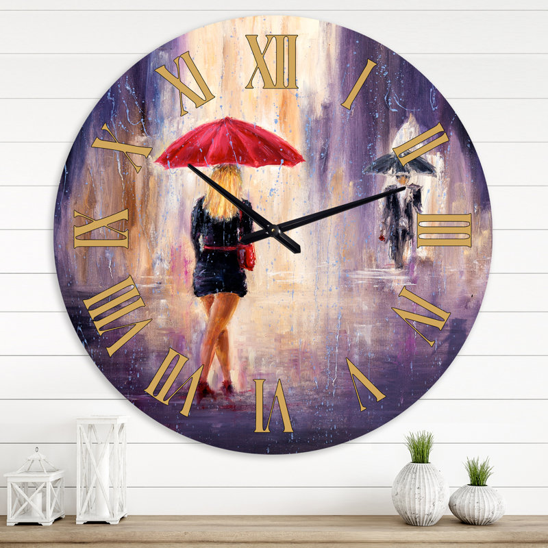 Dame avec un parapluie rouge marchant sous la pluie - Horloge murale traditionnelle, Grand