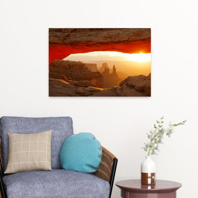 Mesa arche au coucher du soleil, parc national de Canyonlands, Utah, États-Unis, paysage contemporain abstrait, art naturel